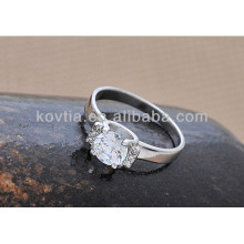 Anel de noivado de diamante de prata esterlina de alta qualidade